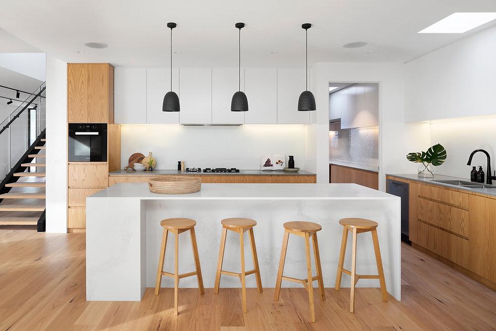 Kitchen Island Lighting: How to Get Pendant Lights Right Above an Island Bench