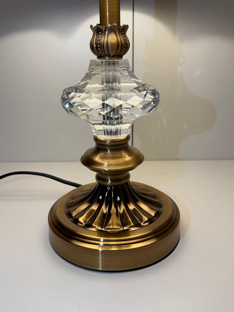 Heritage Lace Shade Table Lamp
